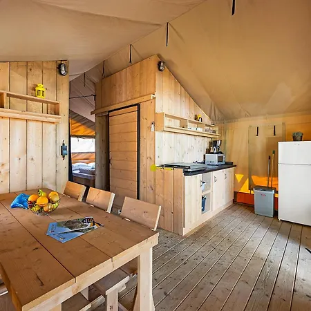 Easyatent Safari Tent Bijela Uvala 假日公园 4*